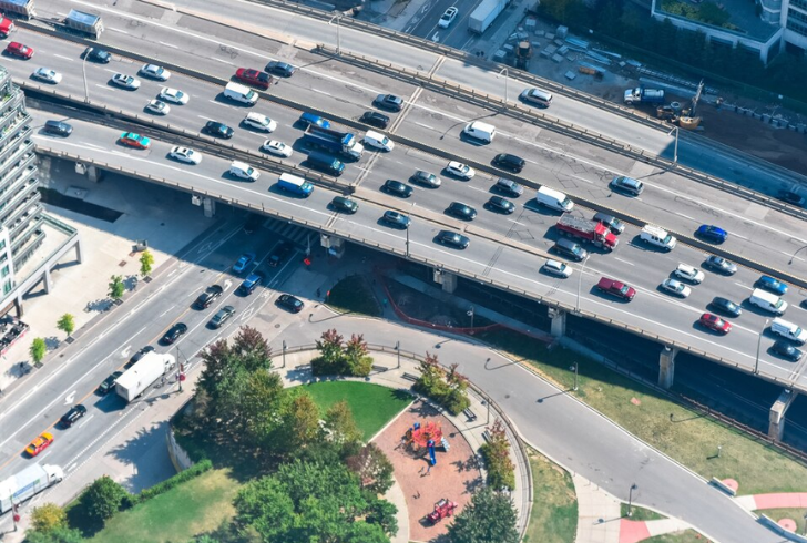 Understanding when is it legal to back up on an expressway requires a grasp of safety regulations and emergency protocols.